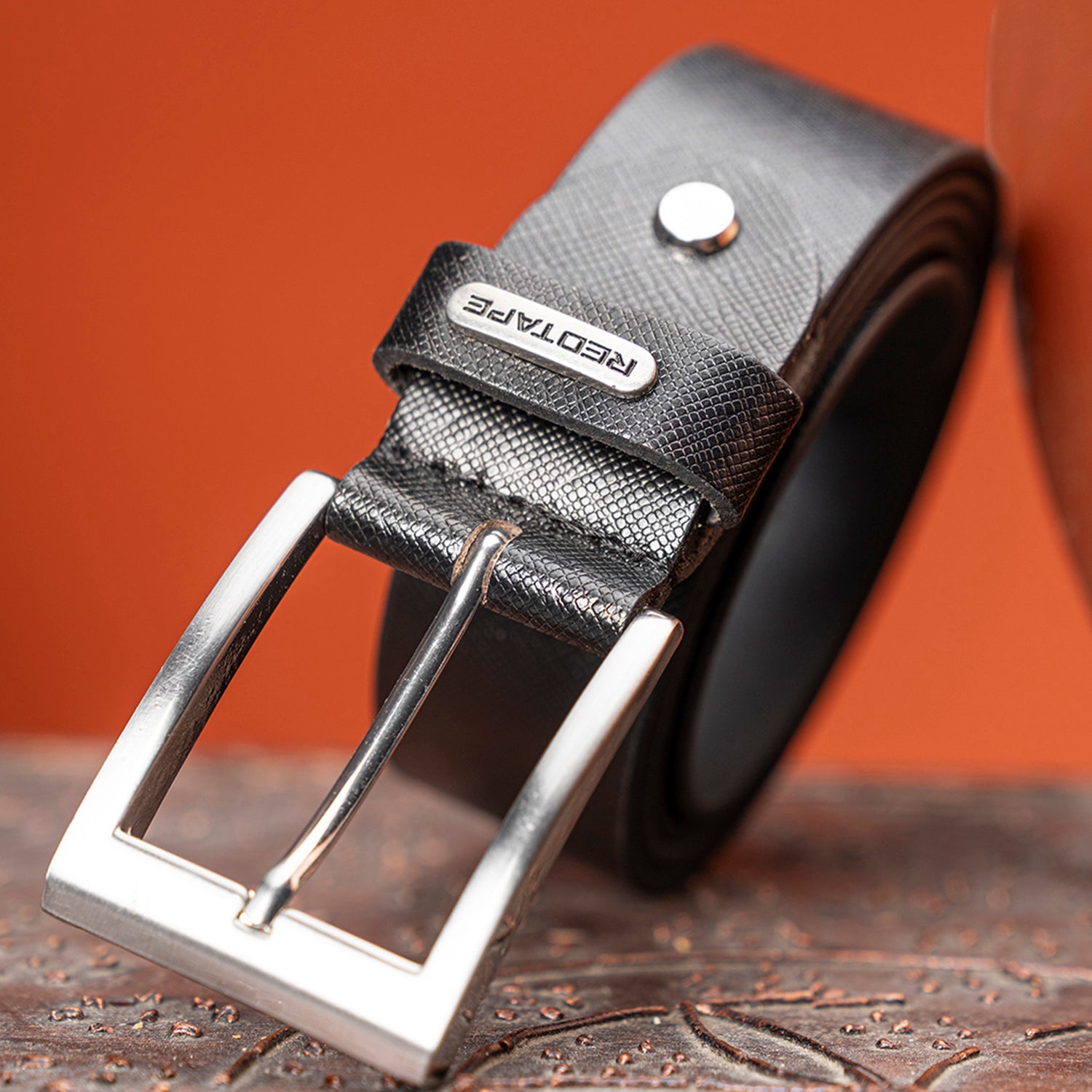 Textured Leather Belt For Men Classic And Durable Redtape