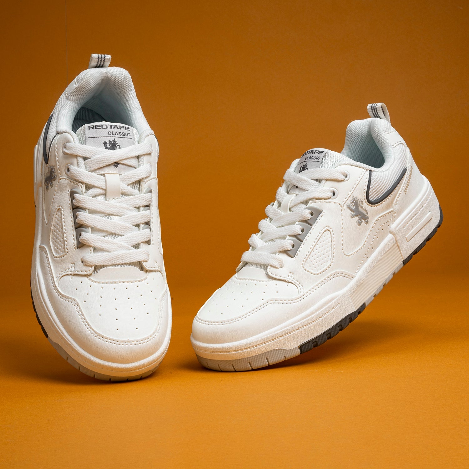 Lifestyle Casual Shoes For Women Redtape