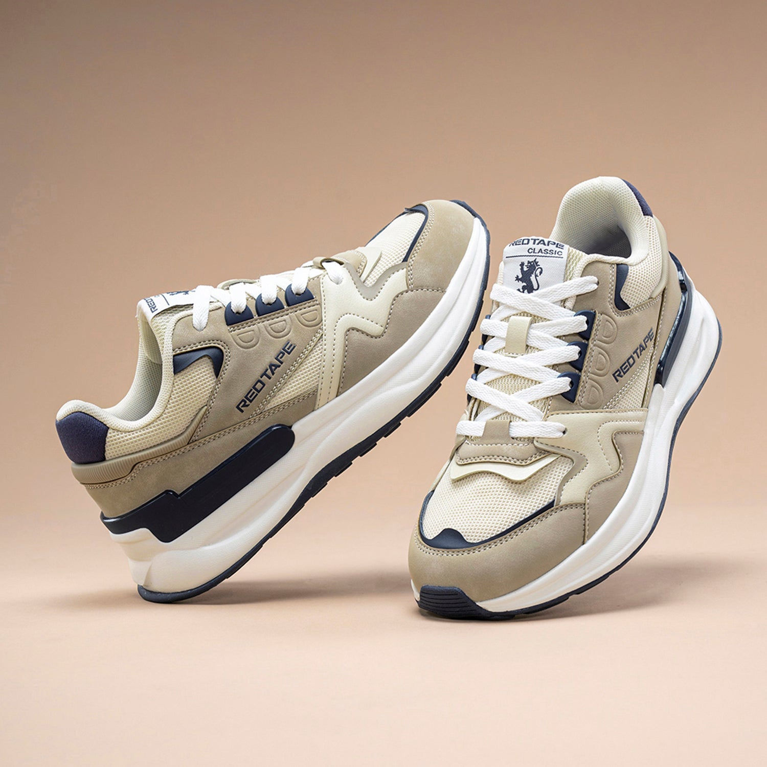 Casual Shoes for Men Elegantly Rounded Front, Soothing Insole