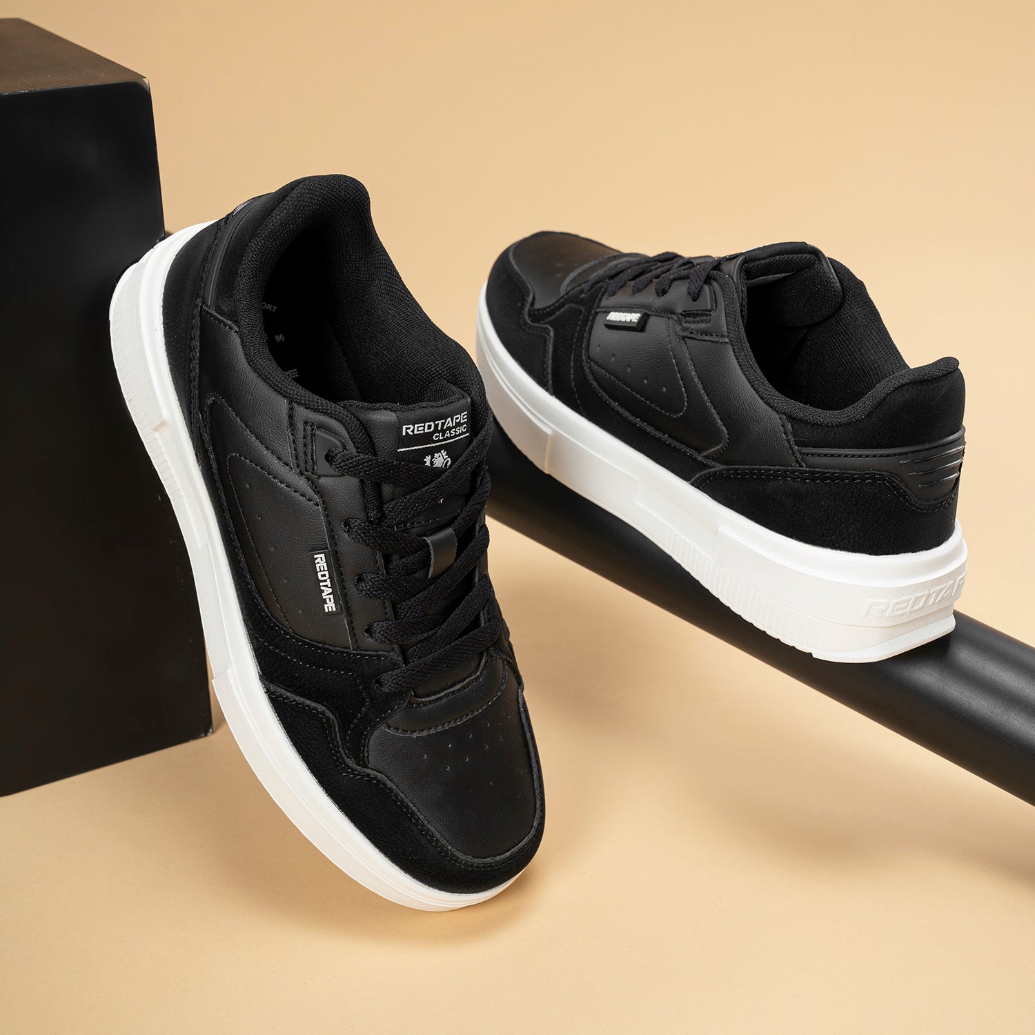 Lifestyle Sneaker Shoes for Men Redtape - Main Image