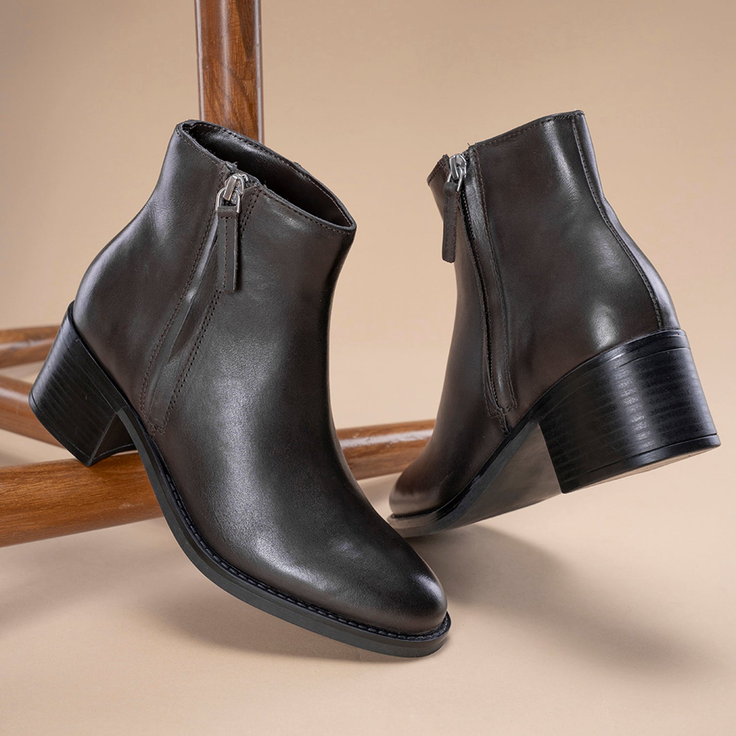 Chelsea Boots for Women Redtape
