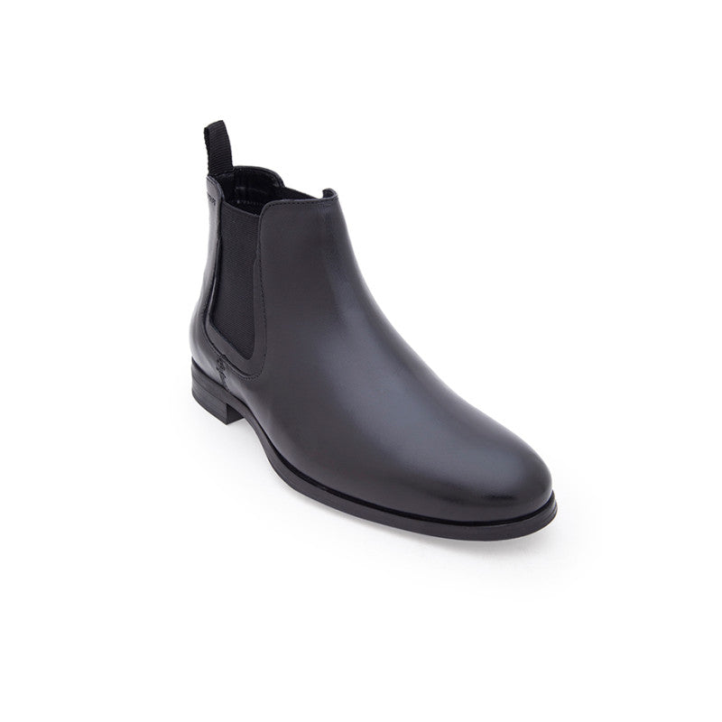 Men Black Genuine Leather ChelSea Boots Redtape - Main Image