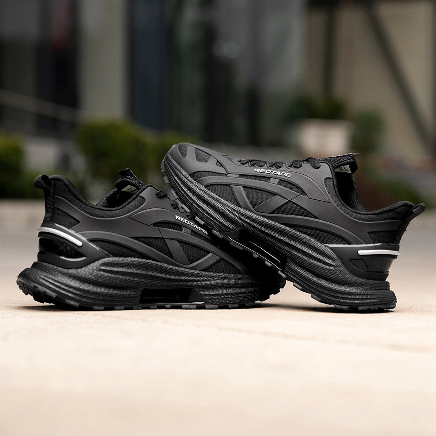 ETPU Athleisure Shoes for Men |Cultured Round-Toe Shape & Cushioning Technology