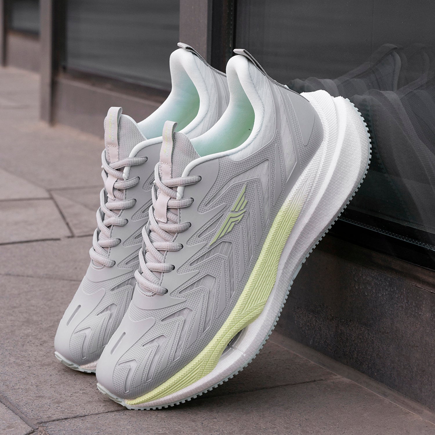 Grey/Green