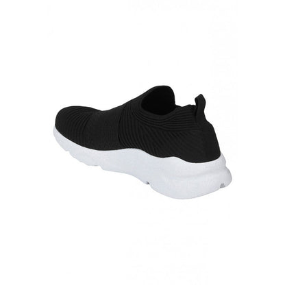 RedTape Men Black Walking Shoes