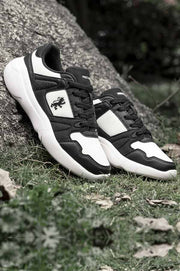 BLACK/WHITE