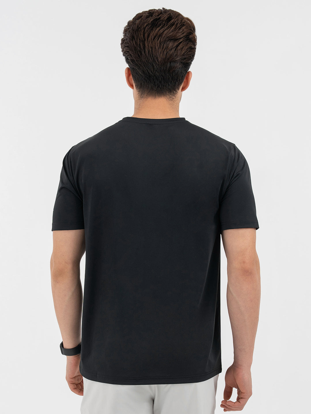 Red Tape Menâ€™s Black Graphic Activewear T-Shirt