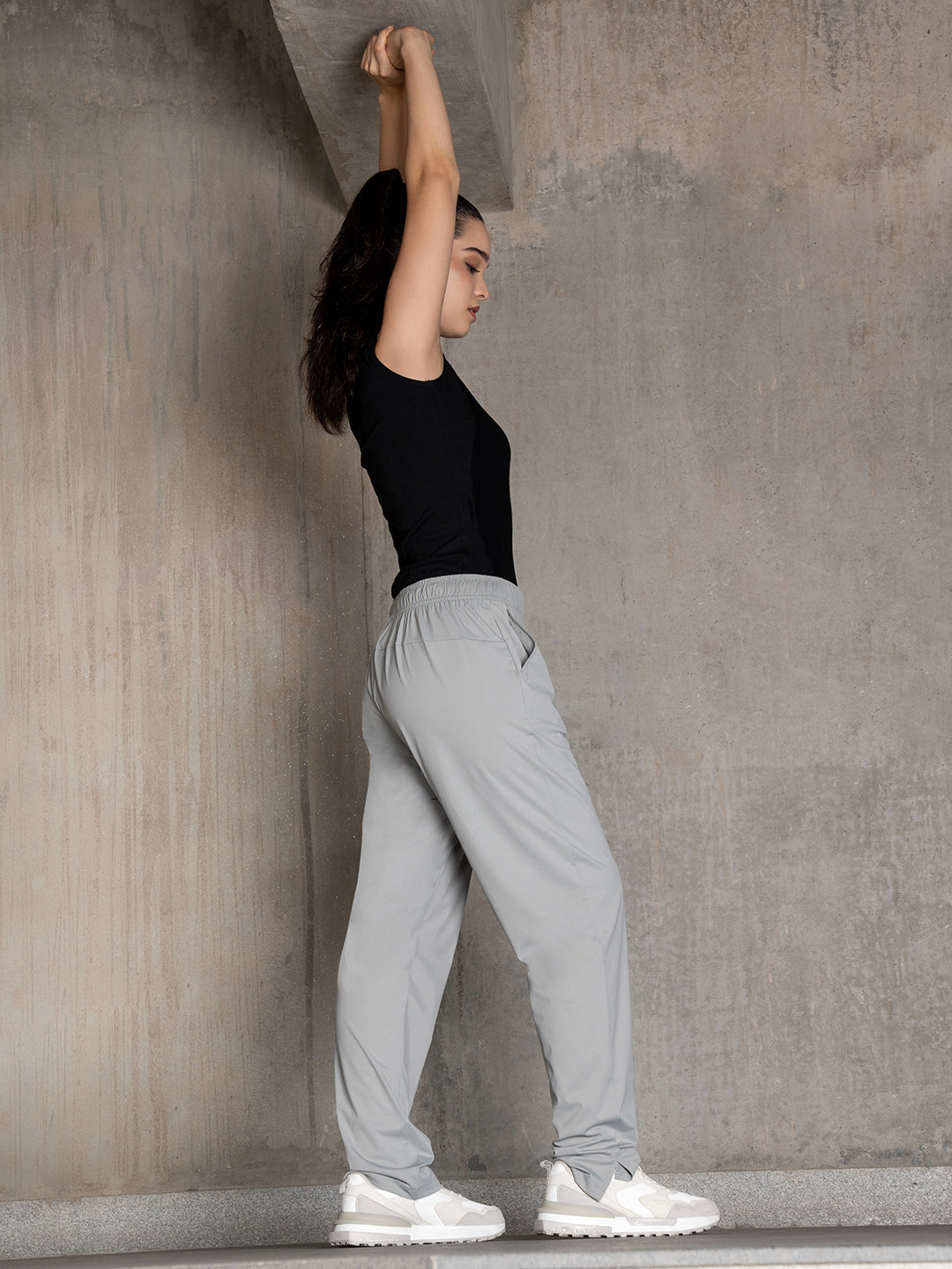 Light /Grey
