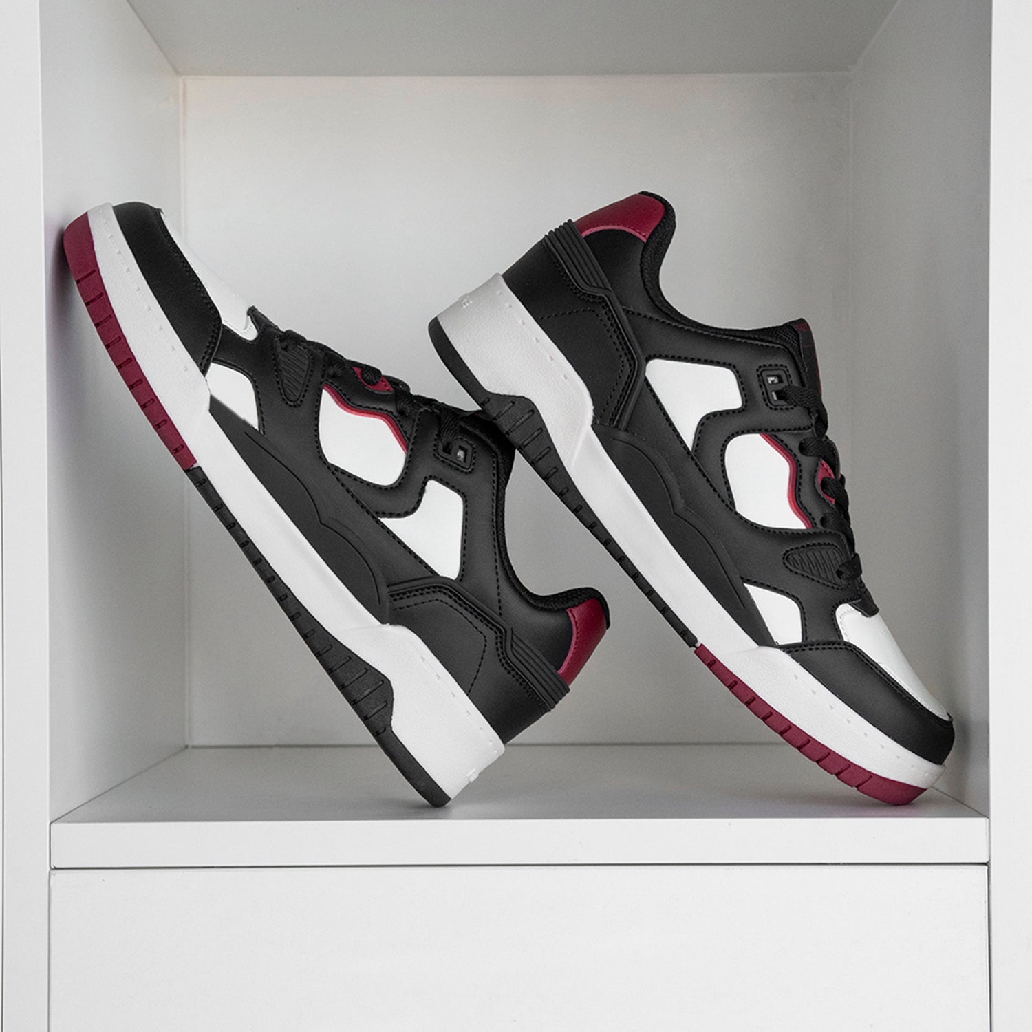 Black/Red