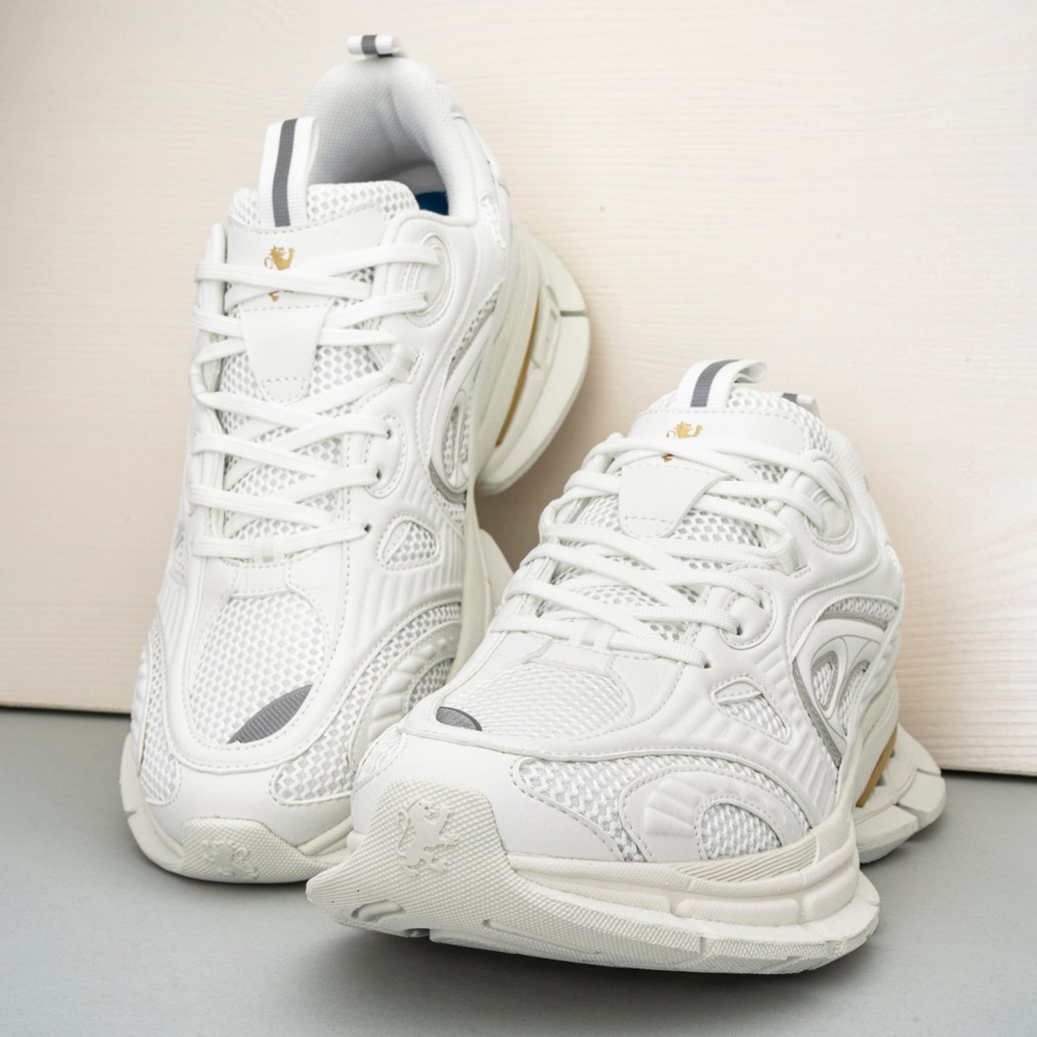 Off White