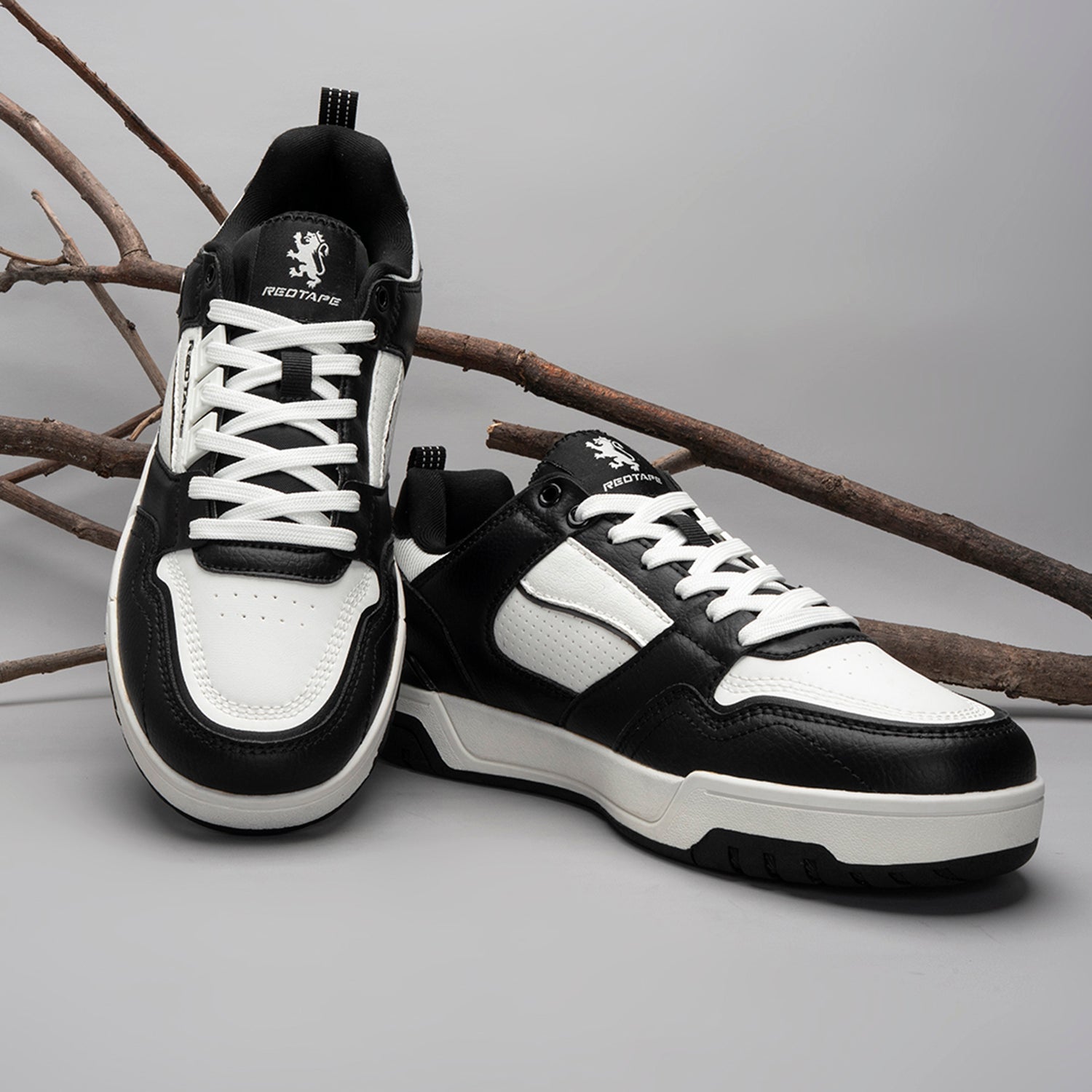 Black/White