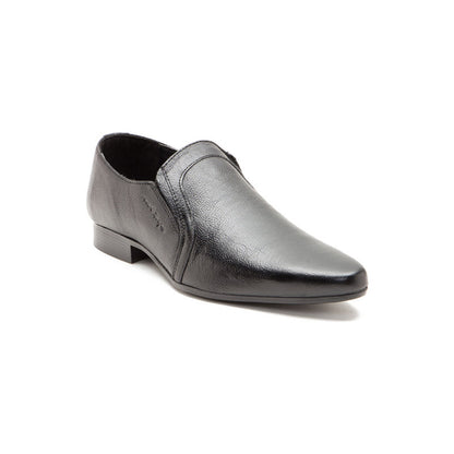 RedTape Men Black Slip On Shoes