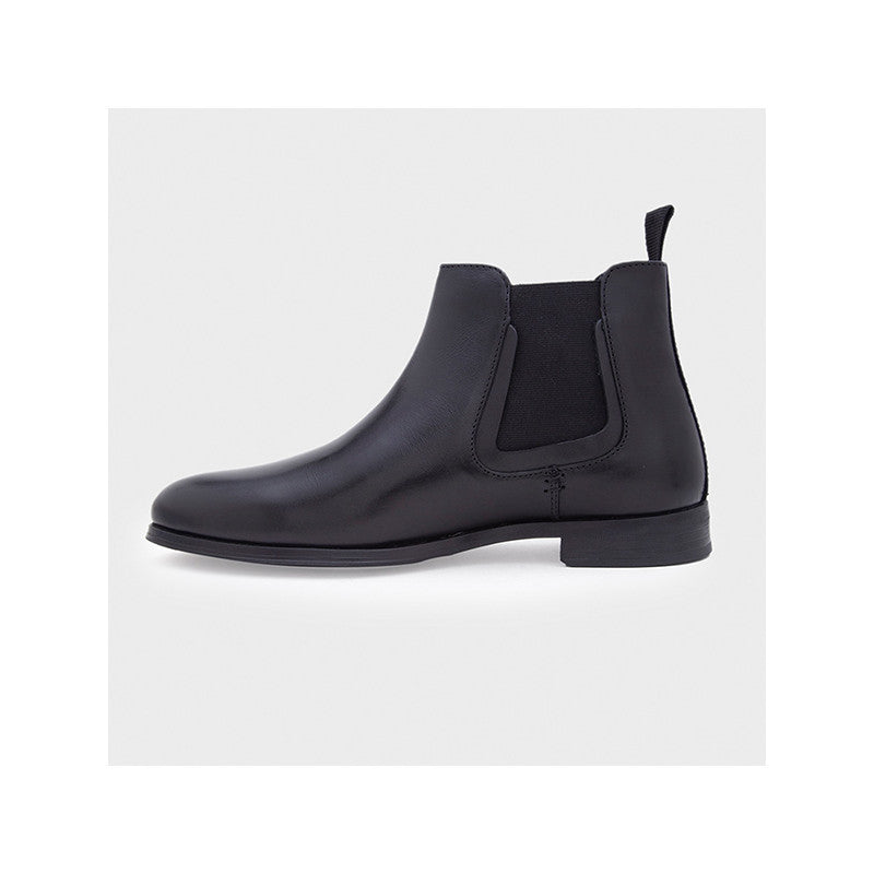 RedTape Genuine Leather ChelSea Boots for Men | Soft Cushioned Insole, Slip-ResisTance, Dynamic Feet Support, Arch Support & Shock Absorption