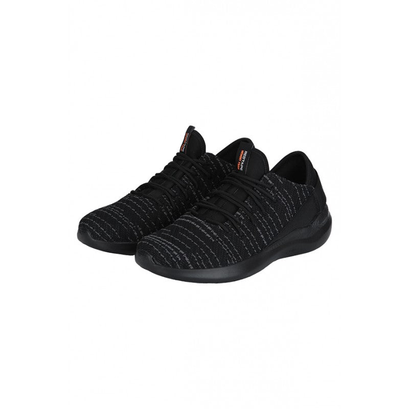 RedTape Men Black Walking Shoes