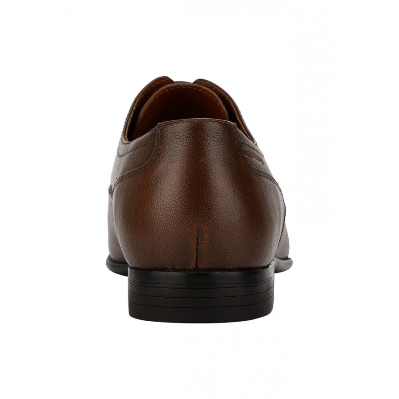 RedTape Men Tan Oxford Shoes