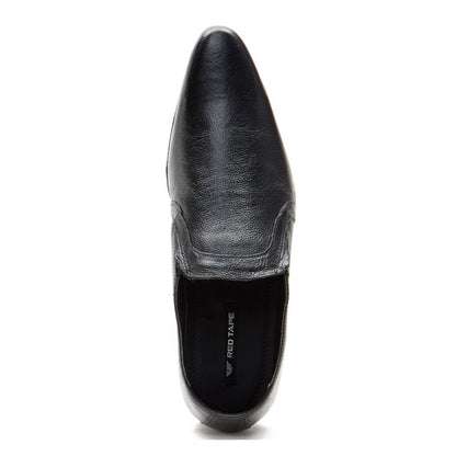 RedTape Men Black Slip On Shoes